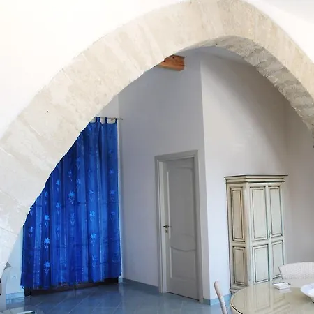 马雷蒂莫旅馆 4*